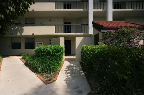 825 Egret Circle Delray Beach FL 33444