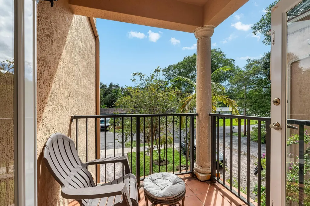 1721 SW 23rd Street Fort Lauderdale FL 33315