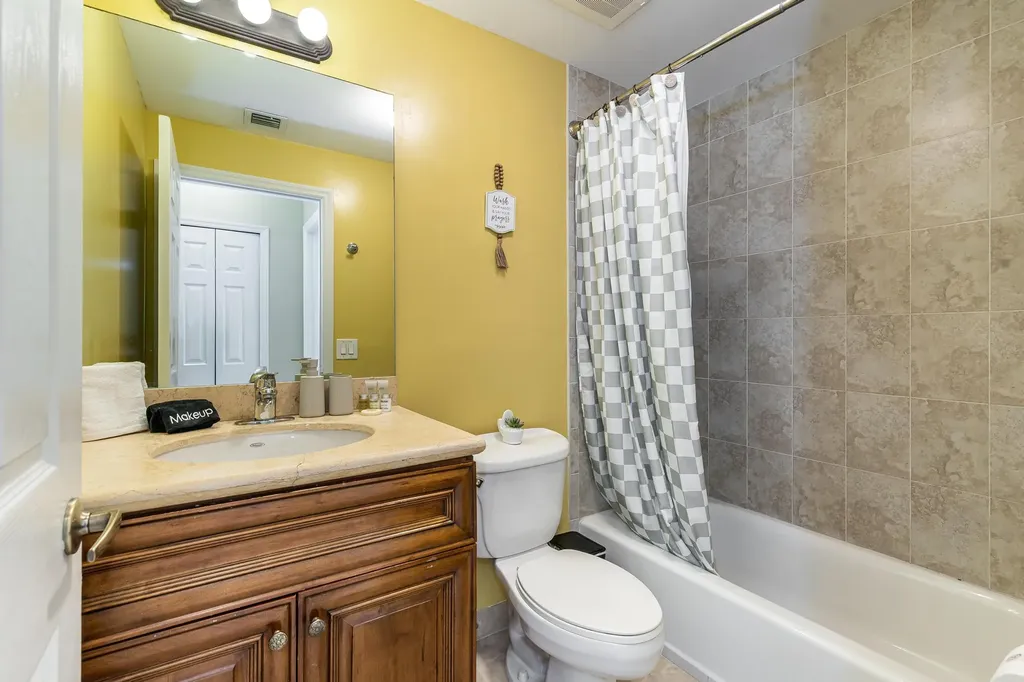 1721 SW 23rd Street Fort Lauderdale FL 33315