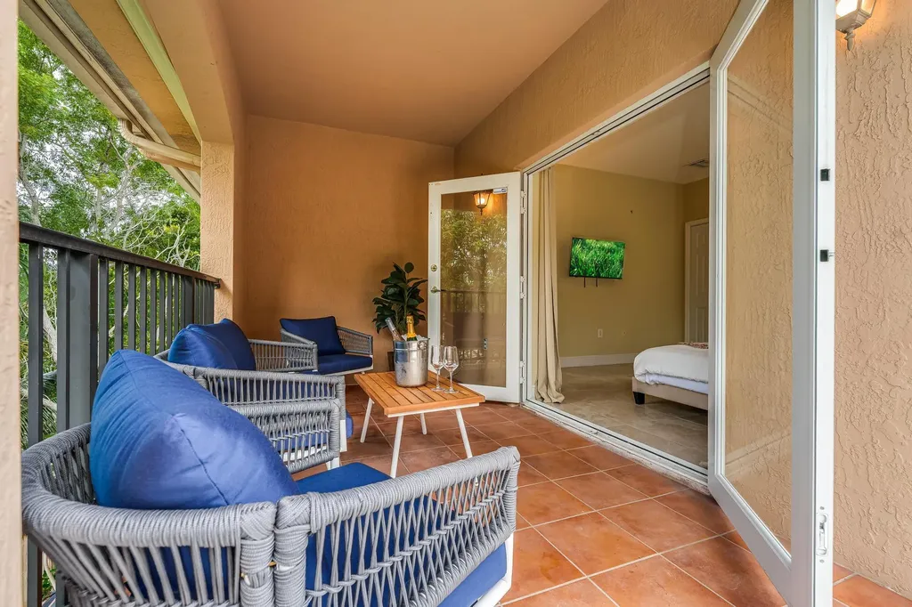 1721 SW 23rd Street Fort Lauderdale FL 33315