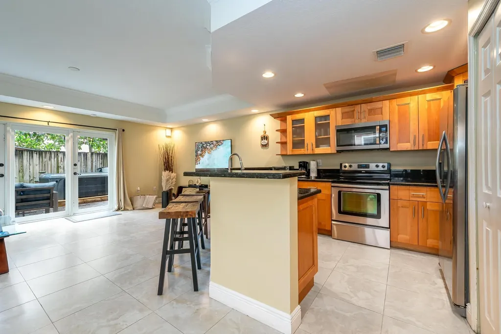 1721 SW 23rd Street Fort Lauderdale FL 33315