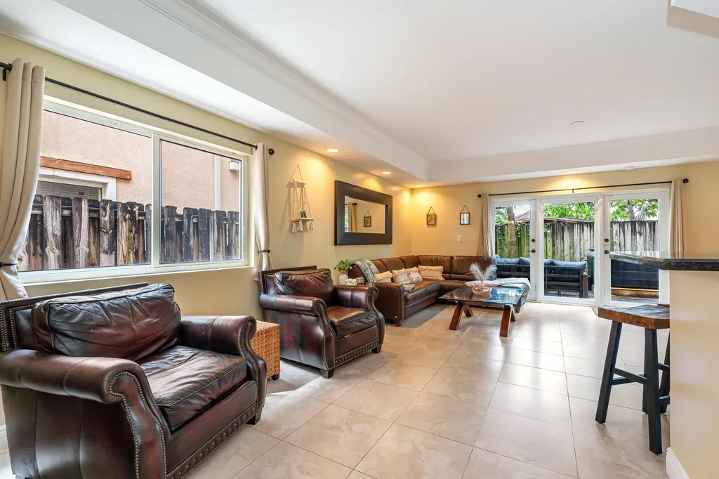 1721 SW 23rd Street Fort Lauderdale FL 33315