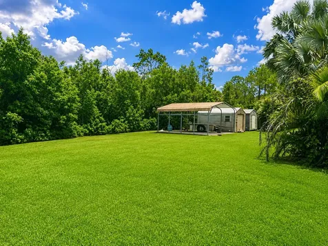 18633 N 92nd Lane Lane N The Acreage FL 33470