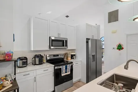 434 SW Jeanne Avenue Port St Lucie FL 34953