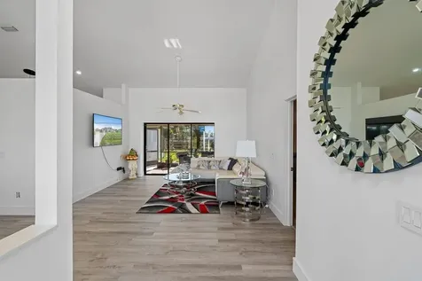 434 SW Jeanne Avenue Port St Lucie FL 34953