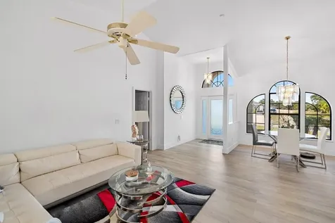 434 SW Jeanne Avenue Port St Lucie FL 34953