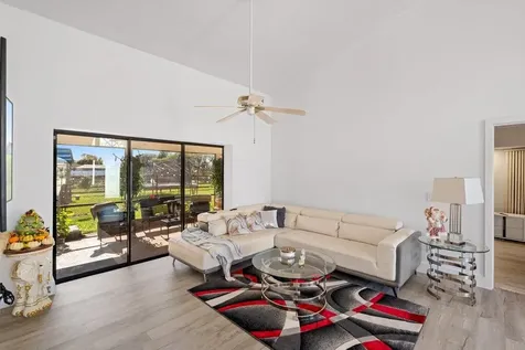 434 SW Jeanne Avenue Port St Lucie FL 34953