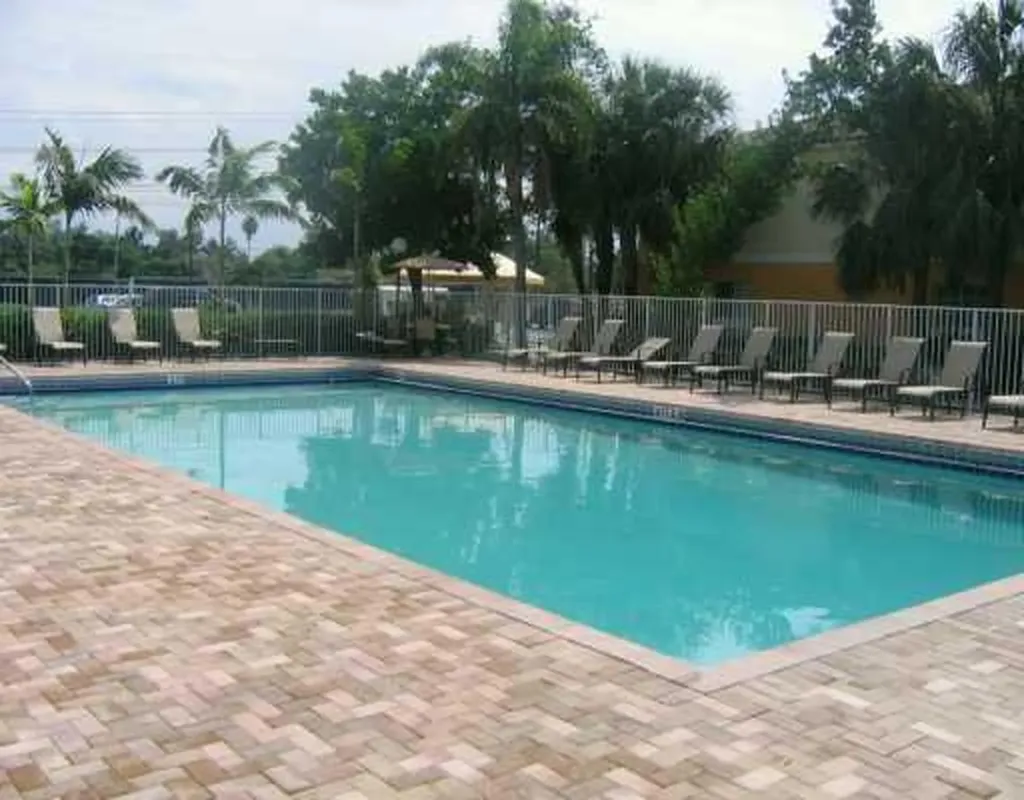 3660 N 56th Avenue Hollywood FL 33021