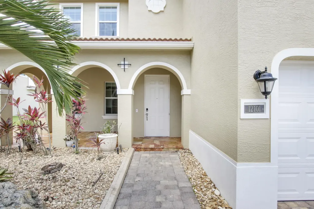12101 SW Aventino Drive Port St Lucie FL 34987