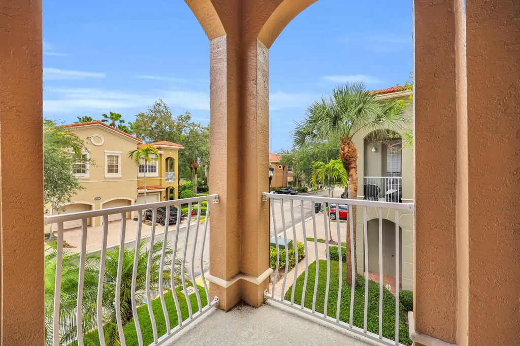 4851 Bonsai Circle Palm Beach Gardens FL 33418