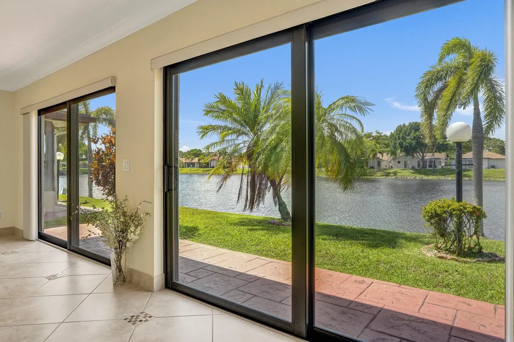 2105 SW 17th Circle Deerfield Beach FL 33442