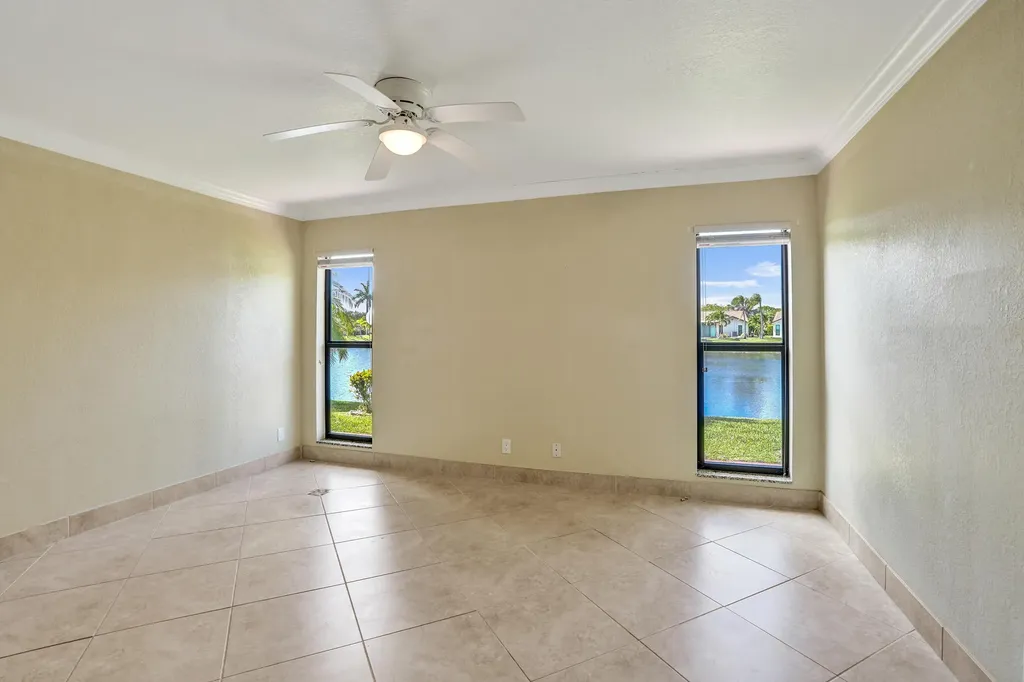 2105 SW 17th Circle Deerfield Beach FL 33442