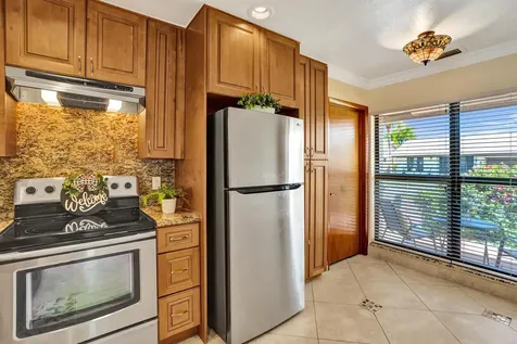 2105 SW 17th Circle Deerfield Beach FL 33442