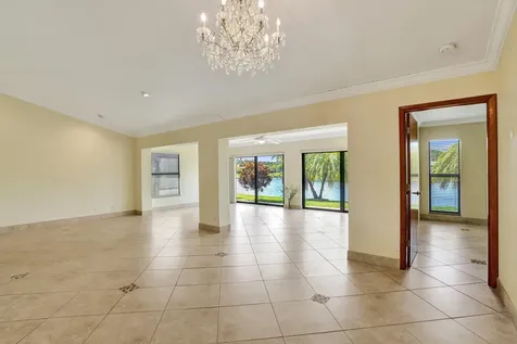 2105 SW 17th Circle Deerfield Beach FL 33442