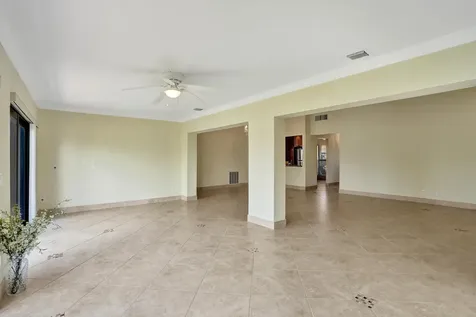 2105 SW 17th Circle Deerfield Beach FL 33442