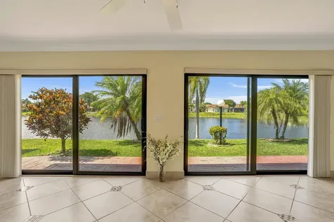 2105 SW 17th Circle Deerfield Beach FL 33442