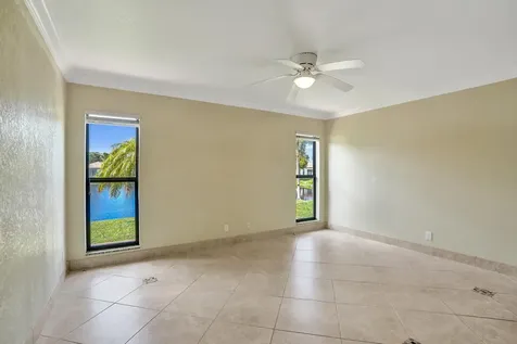 2105 SW 17th Circle Deerfield Beach FL 33442