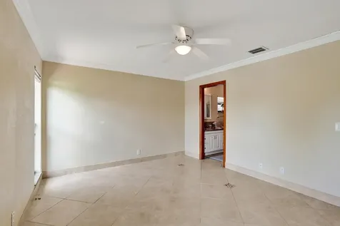 2105 SW 17th Circle Deerfield Beach FL 33442