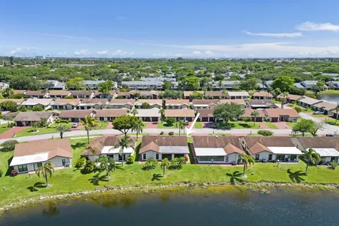2105 SW 17th Circle Deerfield Beach FL 33442