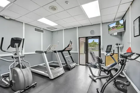 2105 SW 17th Circle Deerfield Beach FL 33442