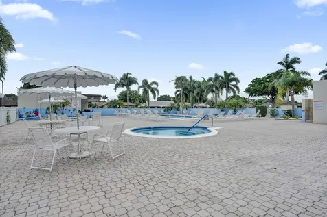 2105 SW 17th Circle Deerfield Beach FL 33442
