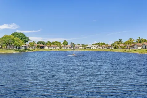 2105 SW 17th Circle Deerfield Beach FL 33442