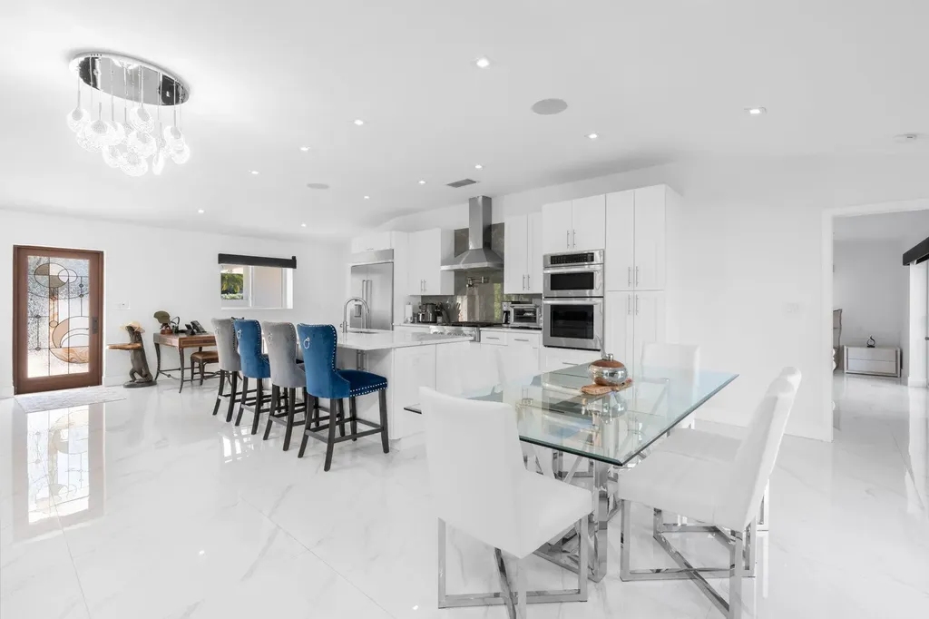 2813 NE 29th Street Fort Lauderdale FL 33306