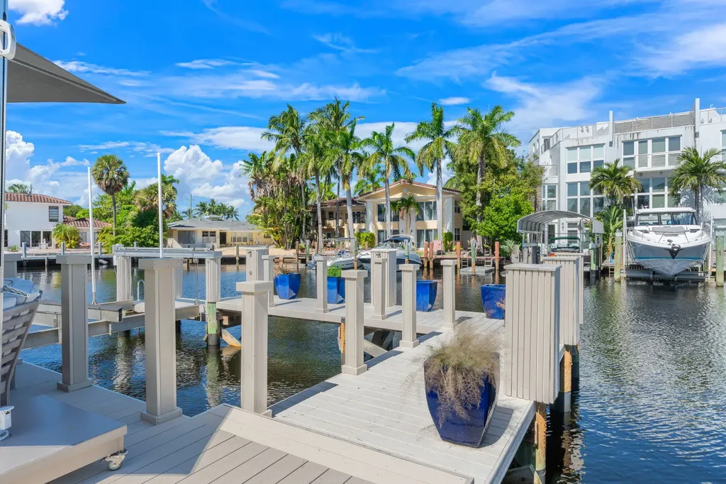 2813 NE 29th Street Fort Lauderdale FL 33306