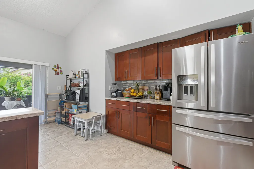 7040 Golf Pointe Circle Tamarac FL 33321