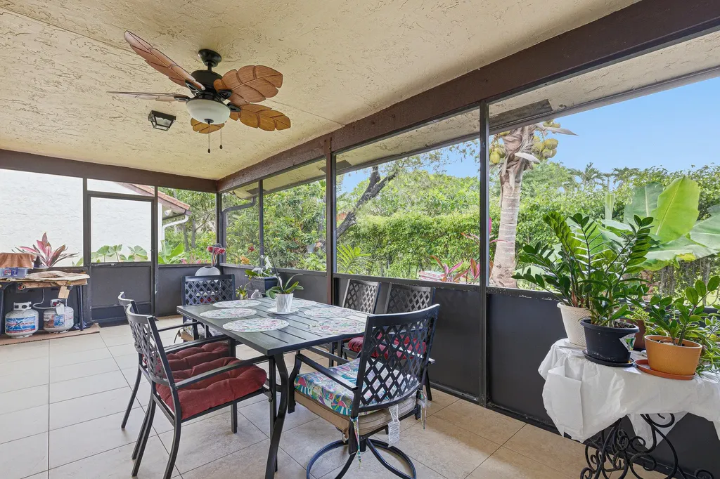 7040 Golf Pointe Circle Tamarac FL 33321