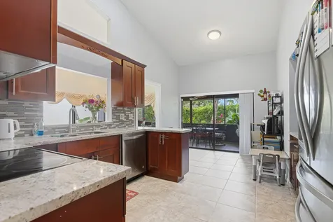 7040 Golf Pointe Circle Tamarac FL 33321