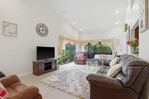 7040 Golf Pointe Circle Tamarac FL 33321