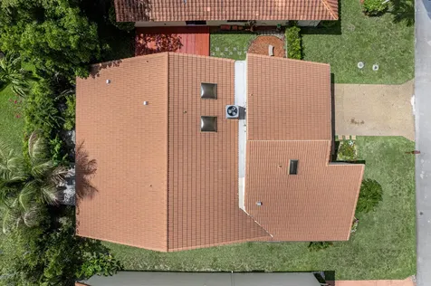 7040 Golf Pointe Circle Tamarac FL 33321