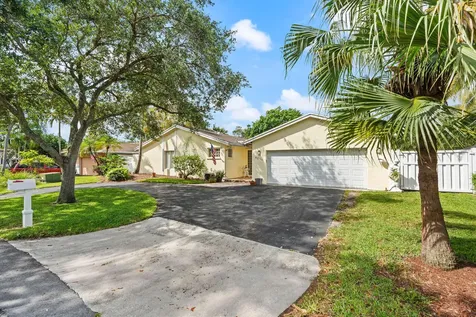 4010 W Sailboat Drive Cooper City FL 33026