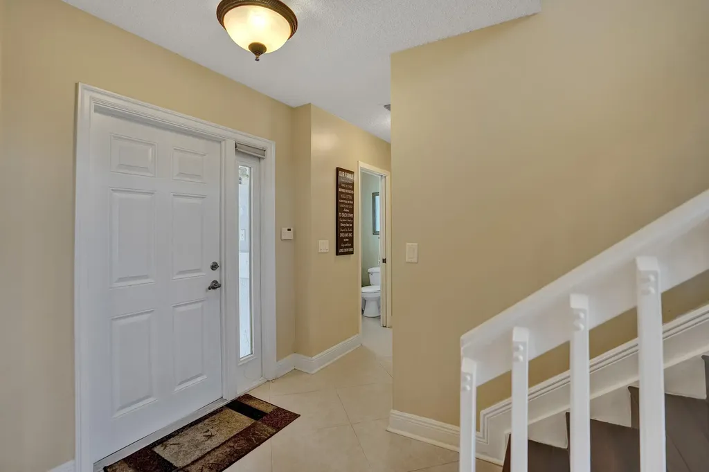 10474 Mateo Court Boca Raton FL 33498