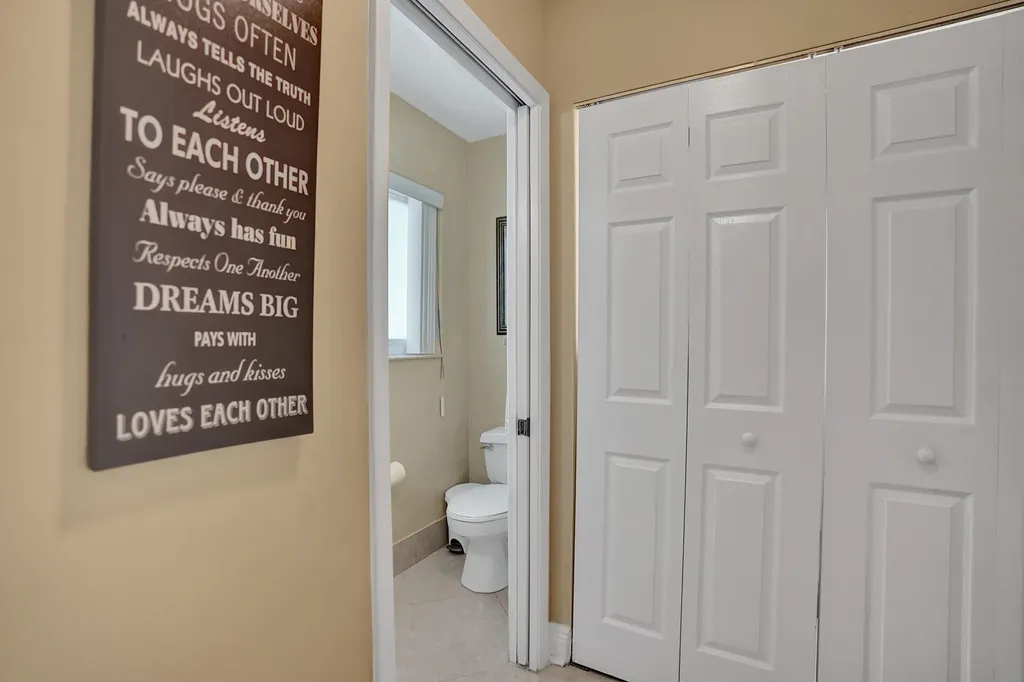 10474 Mateo Court Boca Raton FL 33498