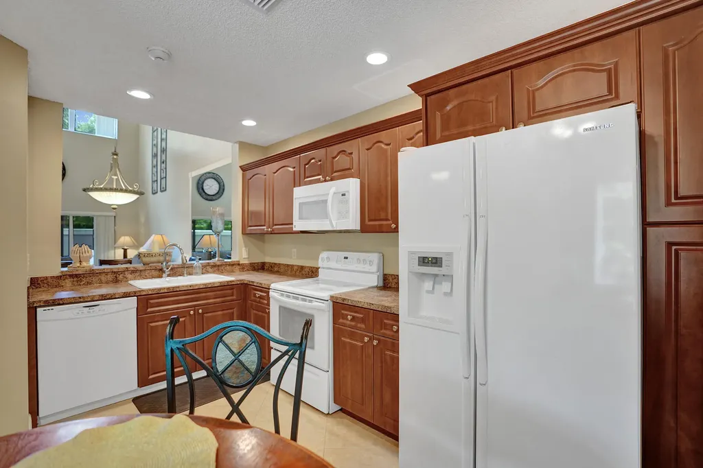 10474 Mateo Court Boca Raton FL 33498
