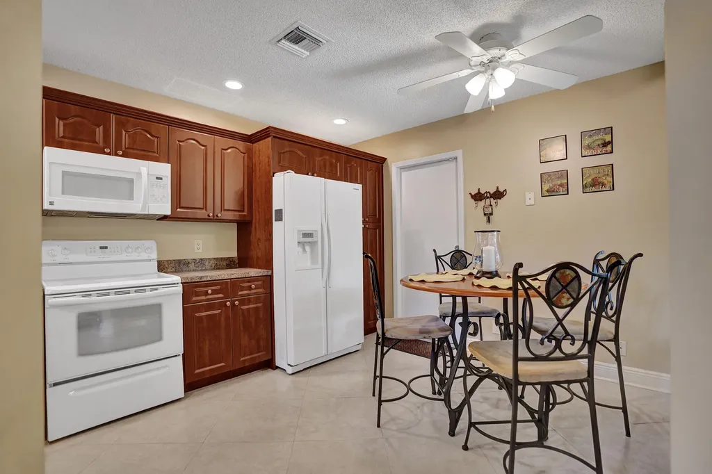 10474 Mateo Court Boca Raton FL 33498
