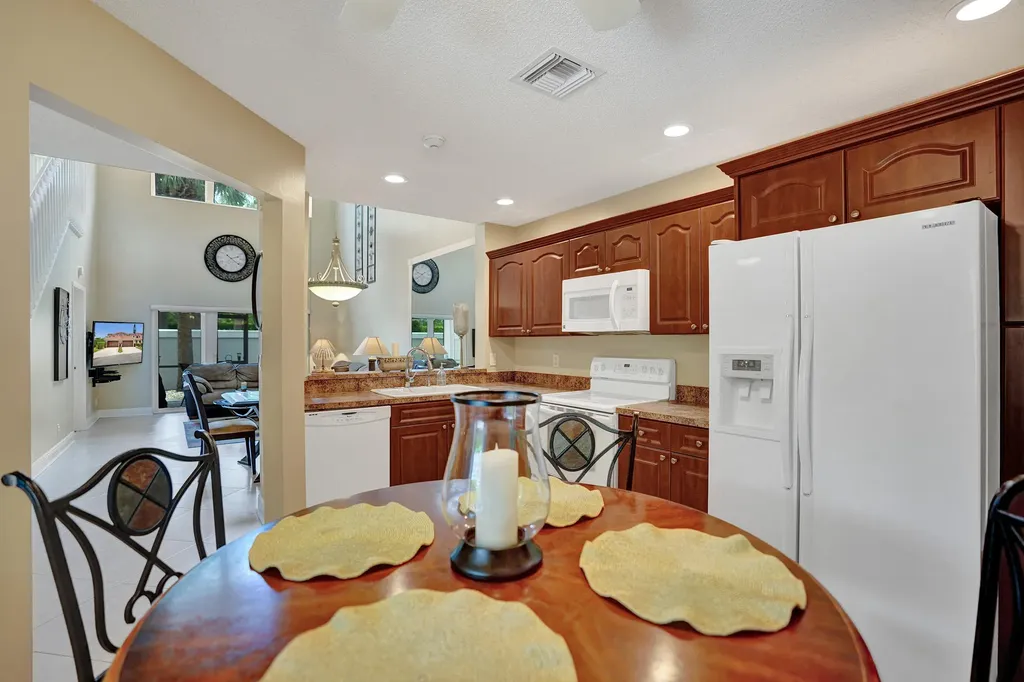 10474 Mateo Court Boca Raton FL 33498