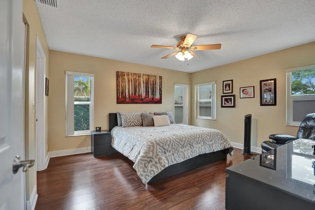 10474 Mateo Court Boca Raton FL 33498