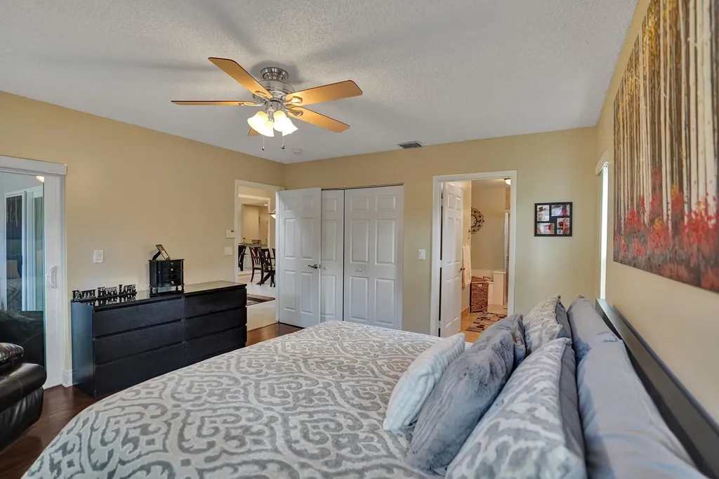 10474 Mateo Court Boca Raton FL 33498