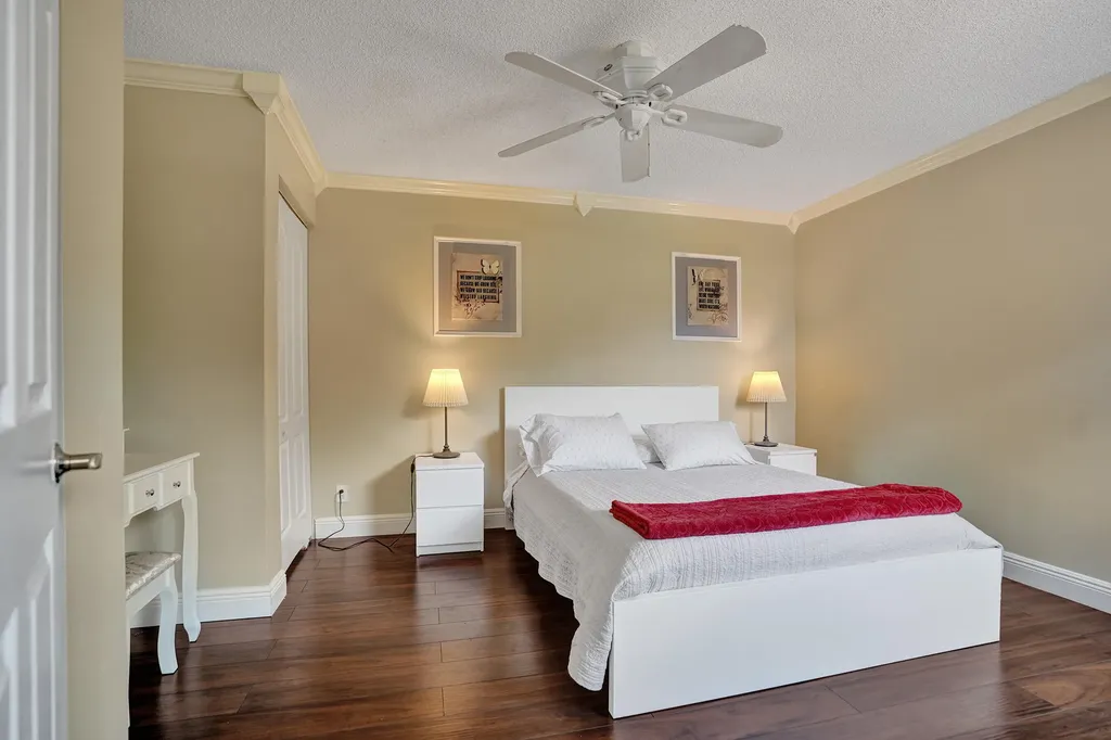 10474 Mateo Court Boca Raton FL 33498