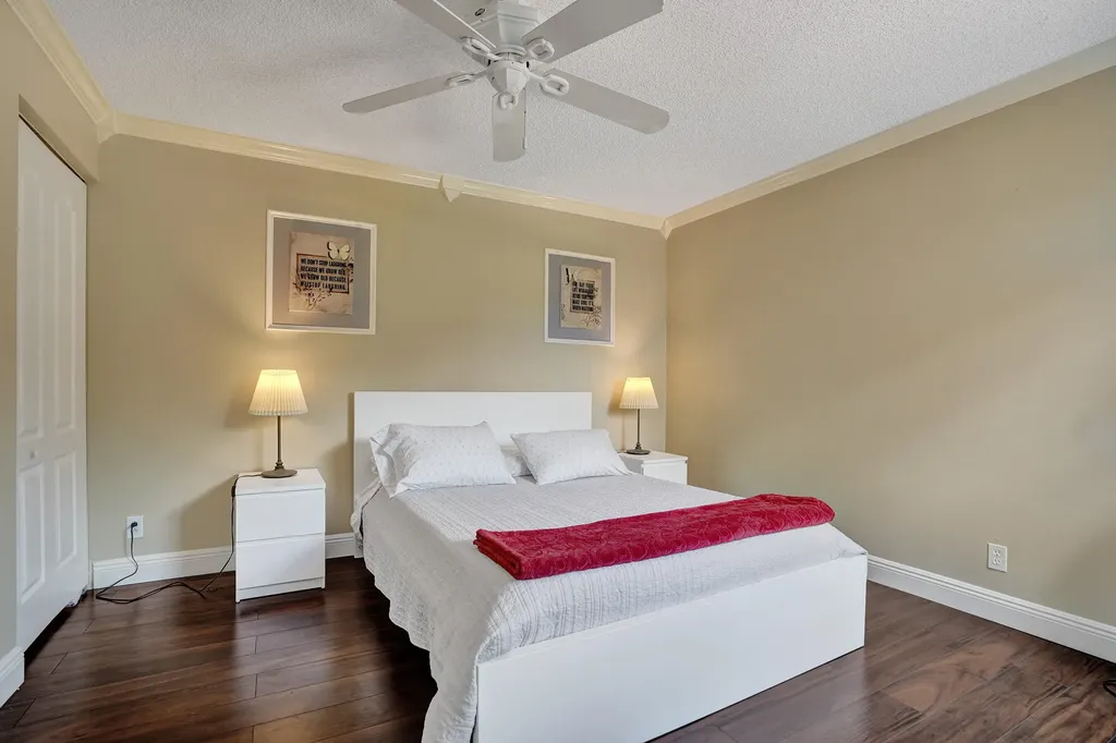 10474 Mateo Court Boca Raton FL 33498