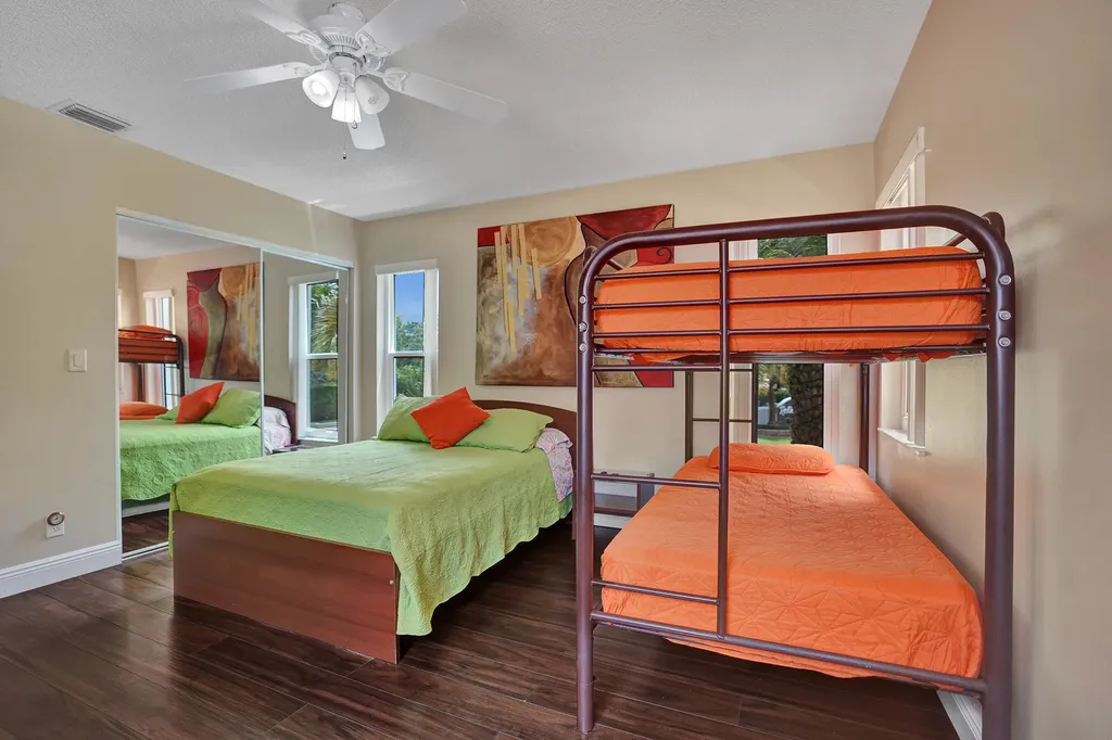 10474 Mateo Court Boca Raton FL 33498