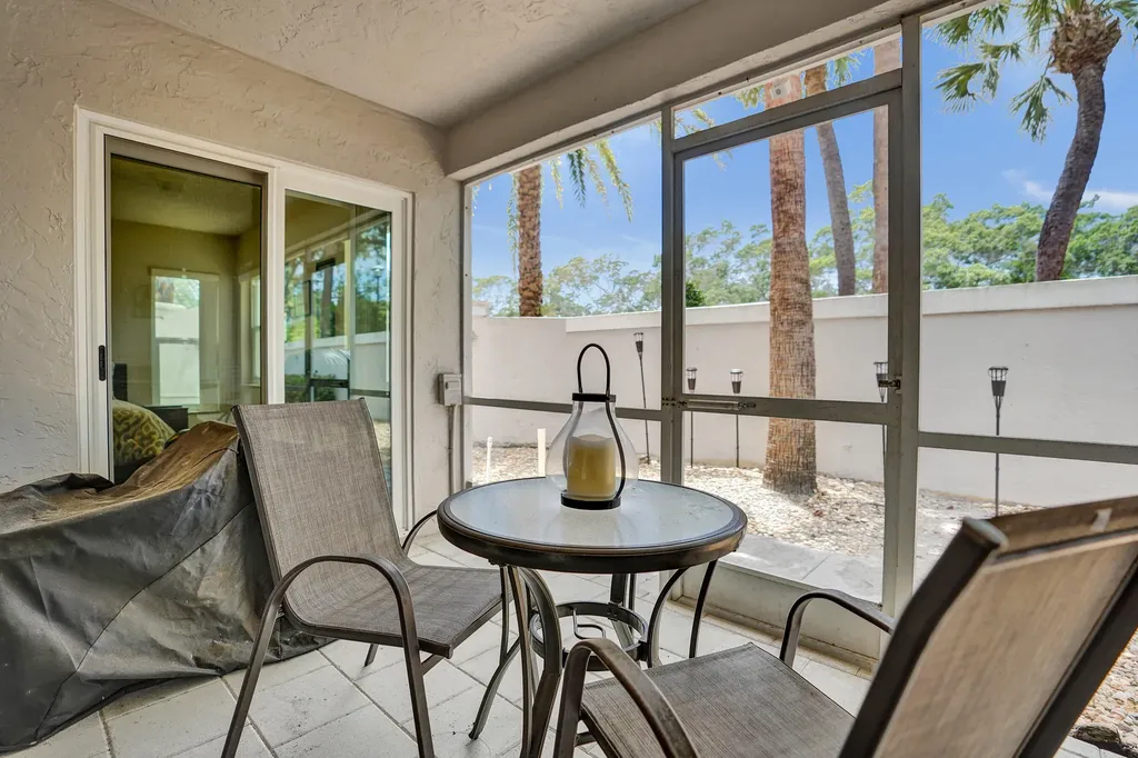 10474 Mateo Court Boca Raton FL 33498