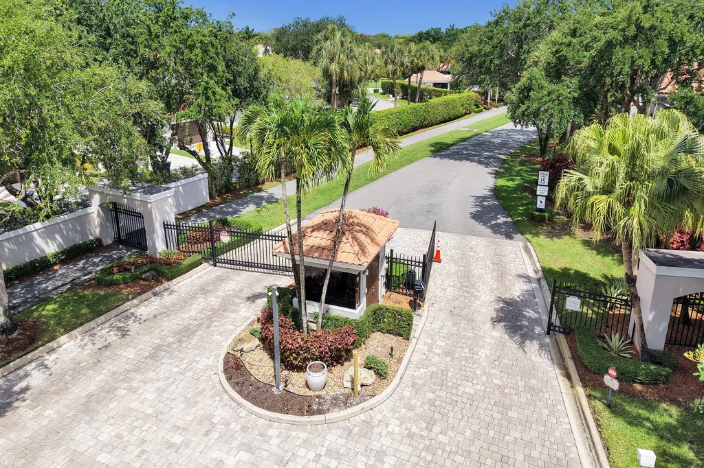 10474 Mateo Court Boca Raton FL 33498