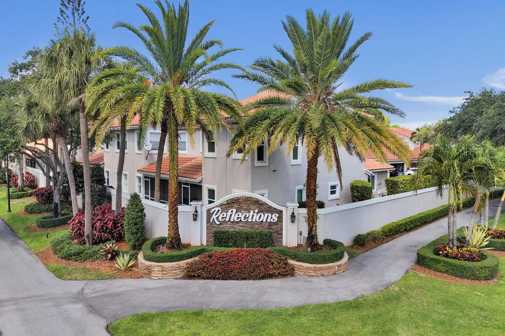 10474 Mateo Court Boca Raton FL 33498