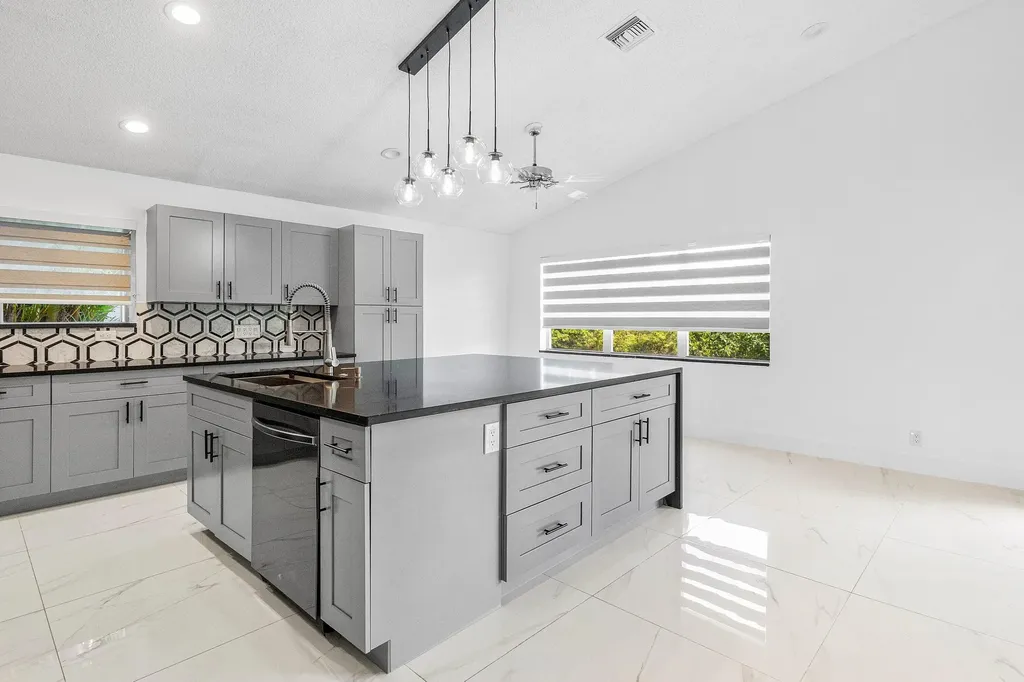 11163 S 180th Court S Boca Raton FL 33498