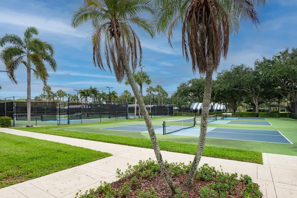 5821 58th Way West Palm Beach FL 33409