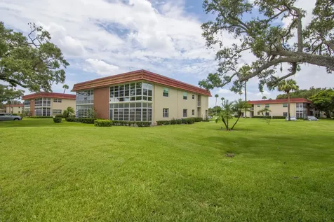 61 Woodland Drive Vero Beach FL 32962
